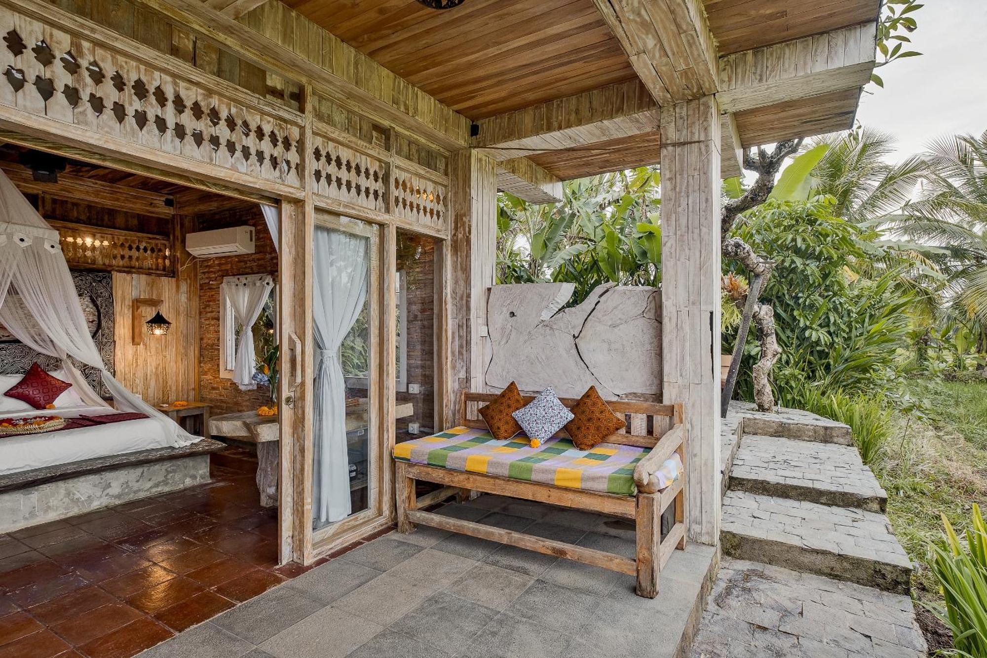 Joglo Organik Guesthouse Ubud  Exterior photo